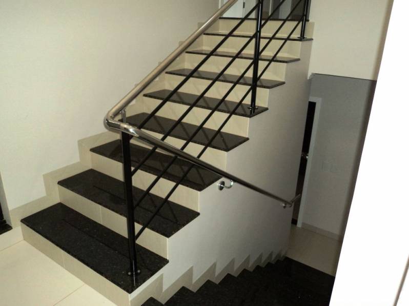 Escada de Granito Vila Maria - Escada de Granito com Rodapé