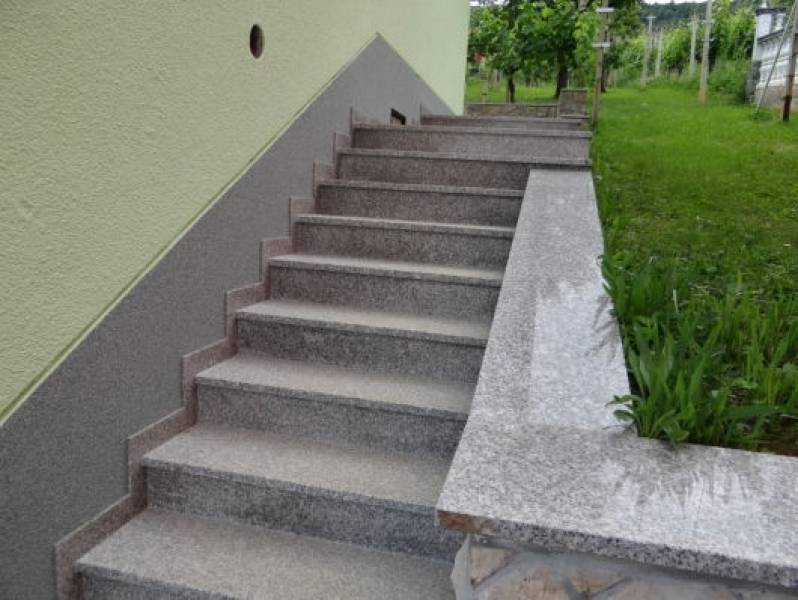 Instalação de Escada de Granito área Externa Bairro do Limão - Escada de Granito com Pingadeira