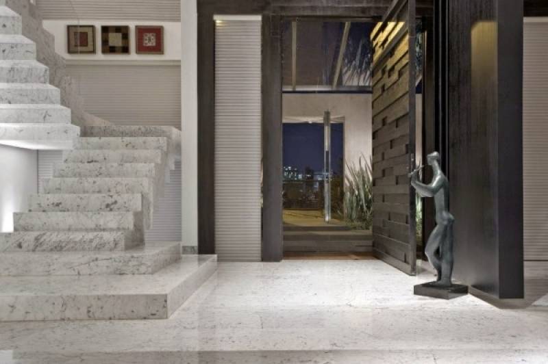 Instalação de Escada de Mármore Carrara Casa Verde - Escada de Granito com Rodapé